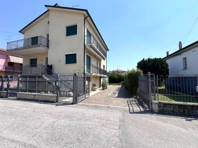 Casa in vendita a Olmo, Creazzo