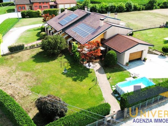 Casa in vendita a Loreggia, Padova