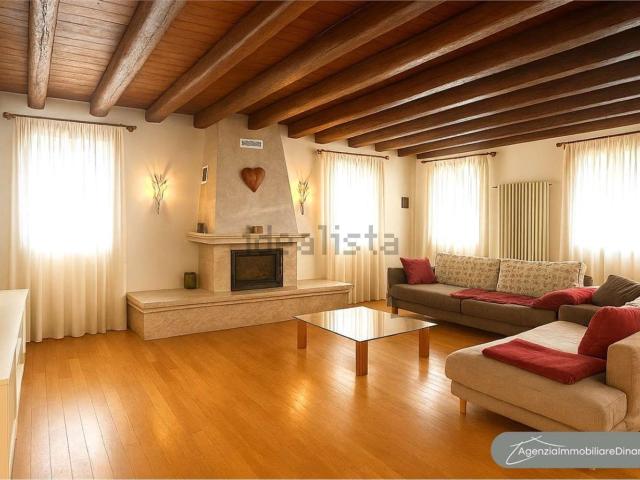Casa in vendita a Santa Lucia Di Piave, Veneto