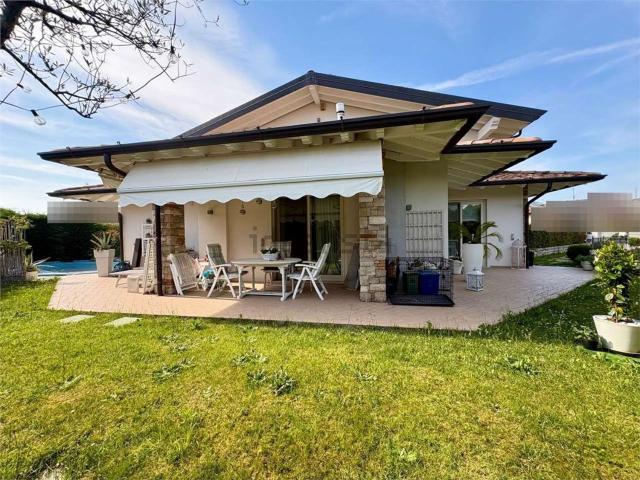 Casa in vendita a Erbusco, Lombardia