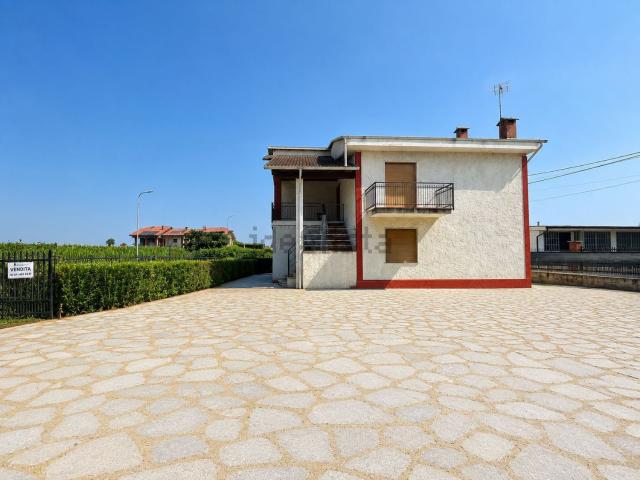 Casa in vendita a Cercenasco, Torino