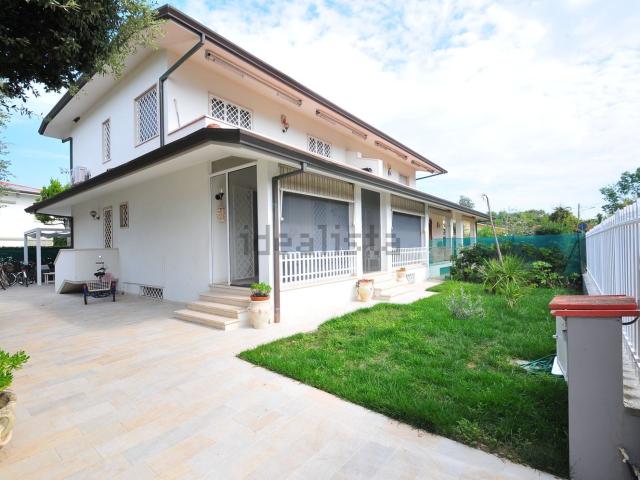 Casa in vendita a Tonfano, Toscana