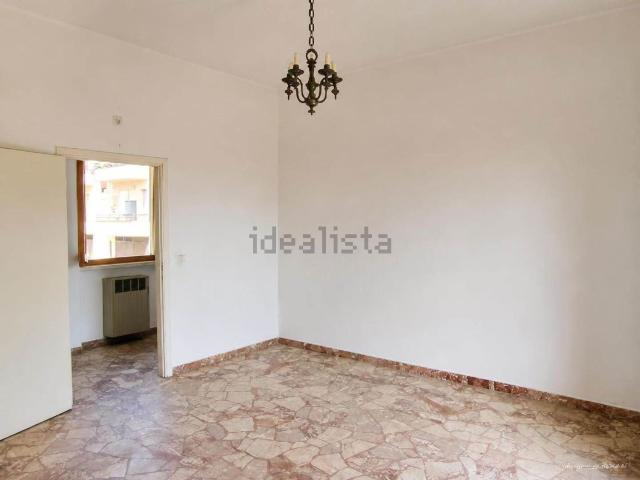 Casa in vendita a Crocefisso, Montevarchi