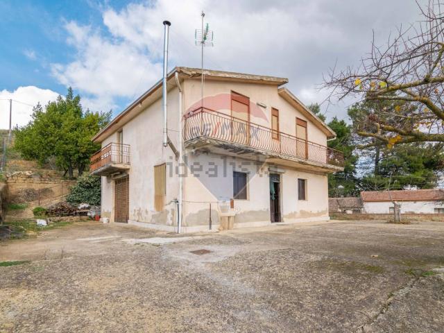 Casa in vendita a Enna, Sicilia