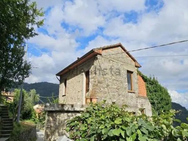 Casa in vendita a Calice Al Cornoviglio, Liguria