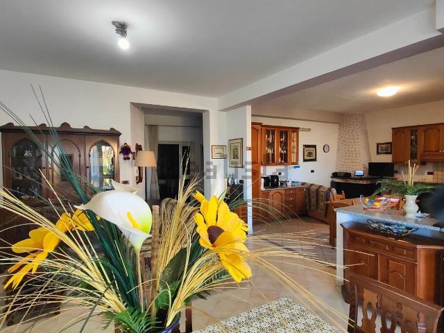 Casa in vendita a Calabria, Cosenza