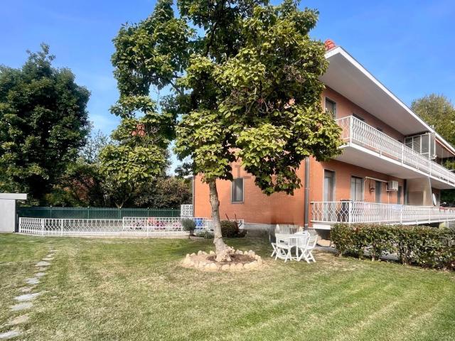 Casa in vendita a Torrion Quartara, Novara