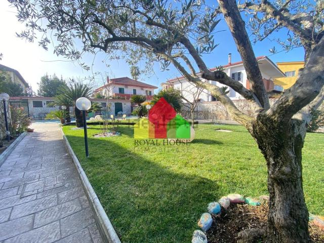Casa in vendita a Giugliano In Campania, Campania