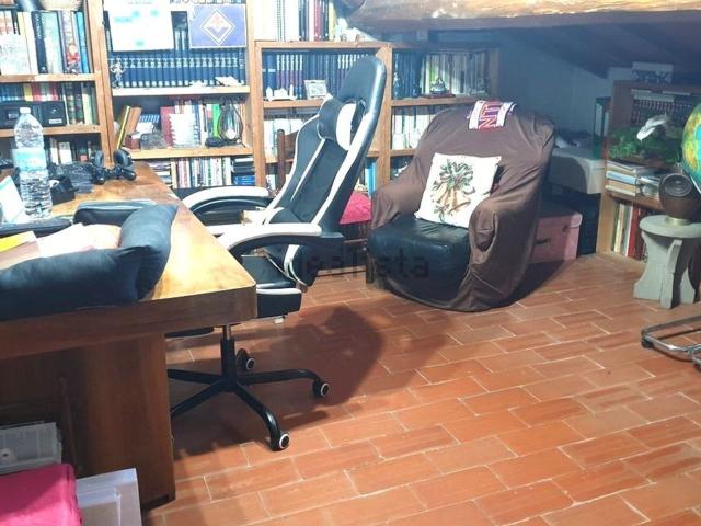 Casa in vendita a Carmignano, Toscana