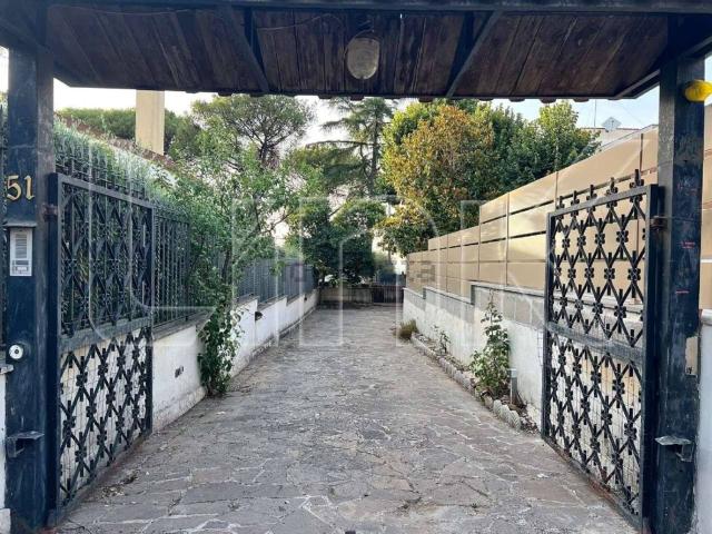 Casa in vendita a Vermicino, Roma
