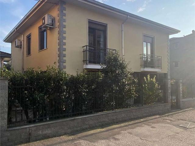 Casa in vendita a Cascina Aguzzafame, Vigevano