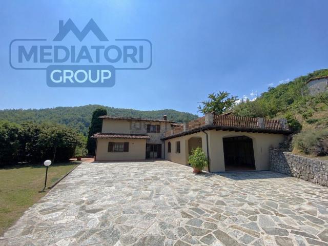 Casa in vendita a Unione Comuni Garfagnana, Molazzana