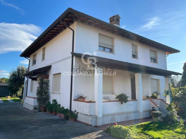 Casa in vendita a Tonfano, Toscana