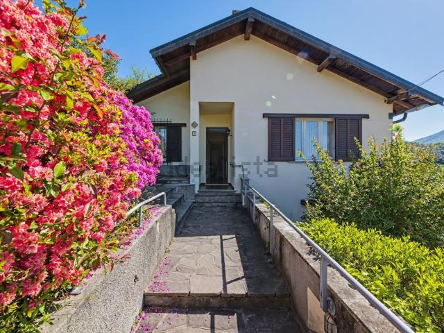 Casa in vendita a Creva, Luino