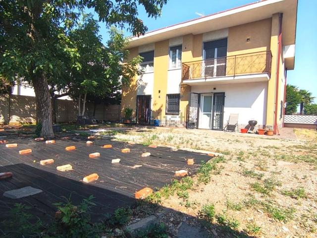 Casa in vendita a Canazza, Rescaldina