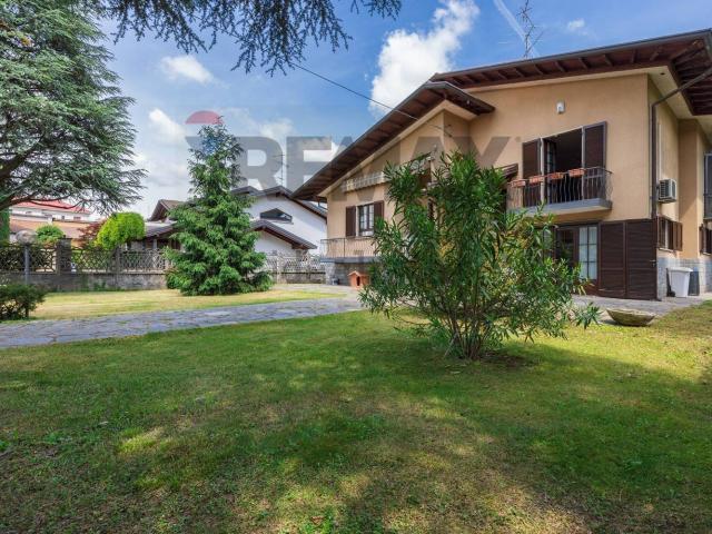 Casa in vendita a Busto Arsizio, Lombardia