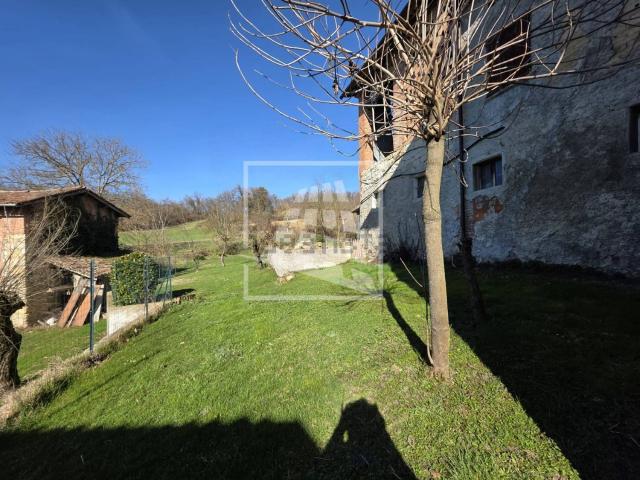 Casa in vendita a Appennino Reggiano, Re