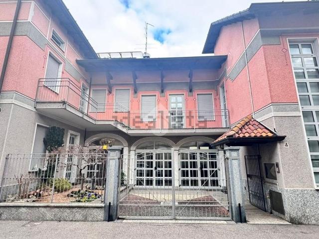 Casa in vendita a Cesano Maderno, Lombardia
