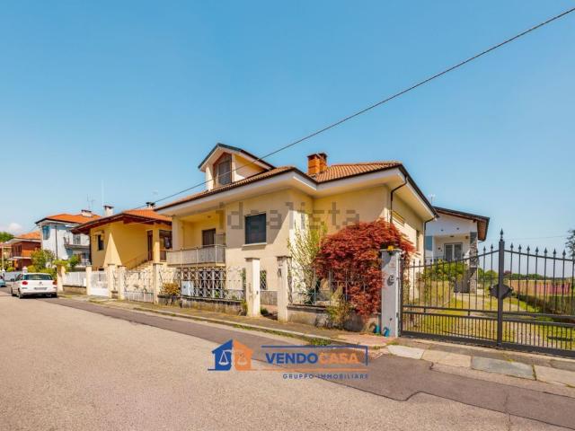 Casa in vendita a San Luigi, Piemonte