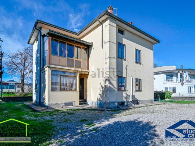 Casa in vendita a Seriate, Lombardia