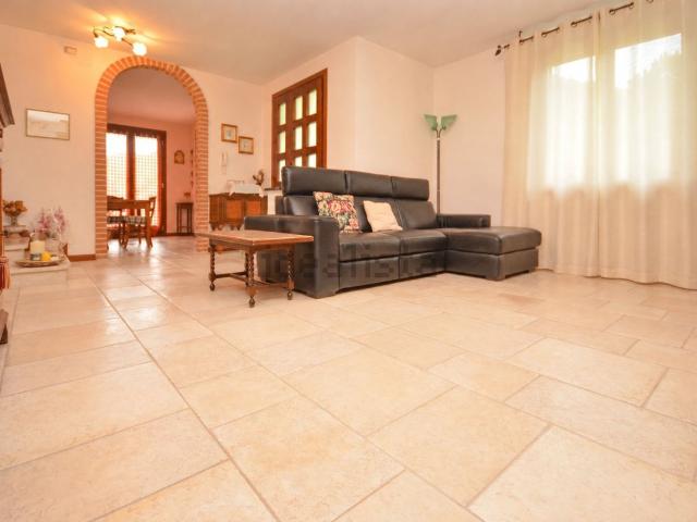 Casa in vendita a Altavilla Vicentina, Veneto