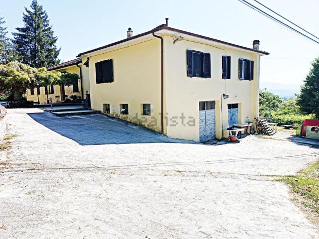 Casa in vendita a Greccio, Lazio