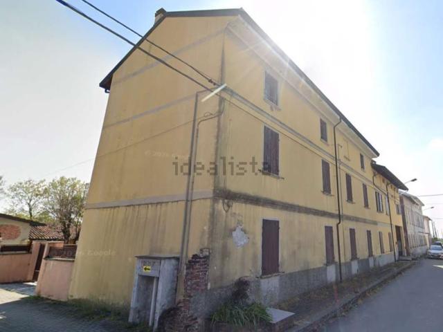 Casa in vendita a Cerano, Novara