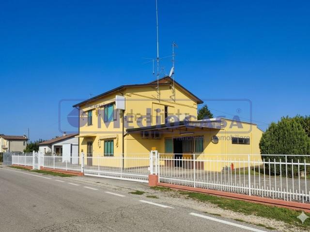 Casa in vendita a Rovigo, Veneto