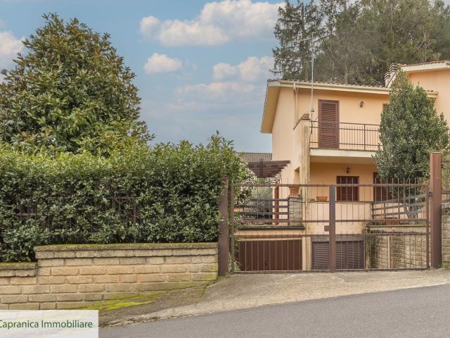 Casa in vendita a Capranica, Lazio