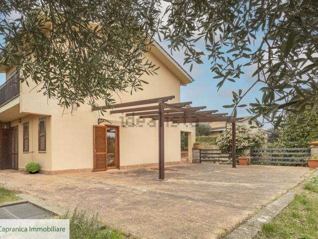 Casa in vendita a Capranica, Lazio