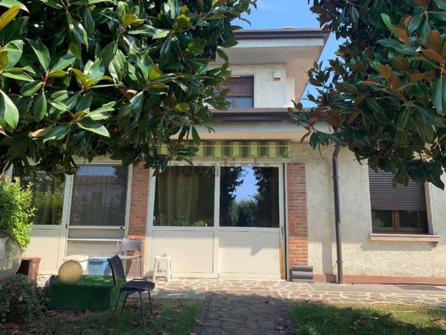 Casa in vendita a Bondeno Di Gonzaga, Lombardia