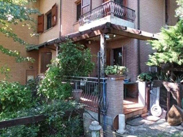 Casa in vendita a Unione dei comuni Valli del Reno, Lavino e Samoggia, Bazzano