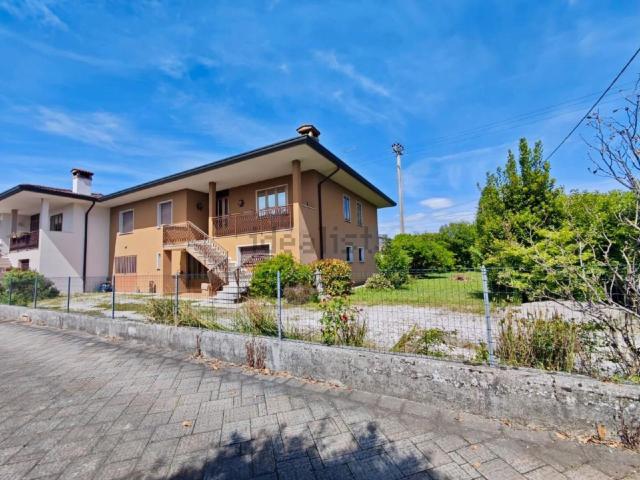 Casa in vendita a Zoppola, Friuli-Venezia Giulia