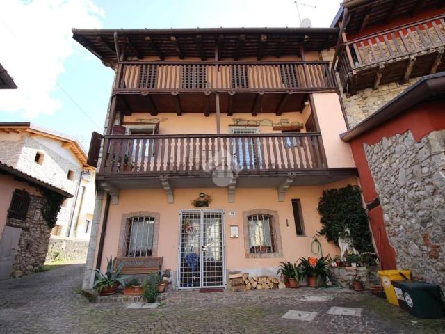 Casa in vendita a Azzida / Ažla, San Pietro al Natisone