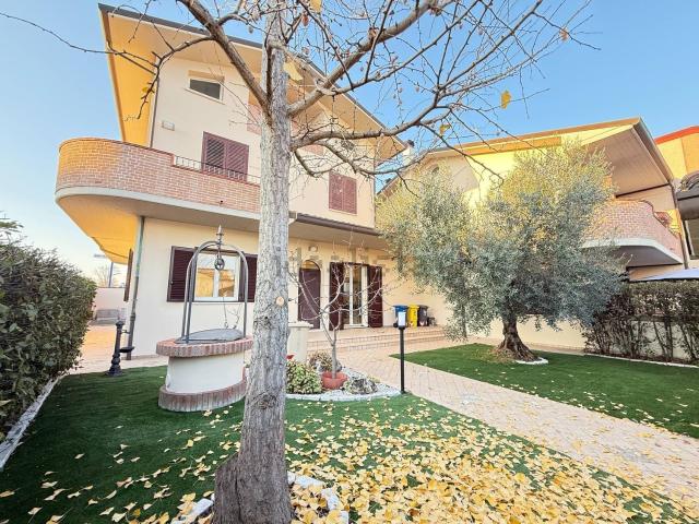 Casa in vendita a Unione di Comuni della Romagna Forlivese, Quattro