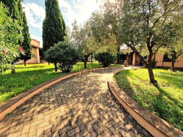 Casa in vendita a Cecina, Toscana