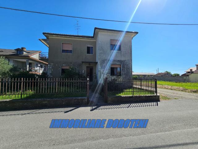 Casa in vendita a Stroppiana, Vercelli