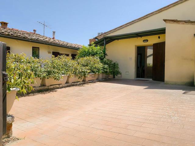 Casa in vendita a Camollia, Siena