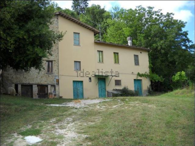Casa in vendita a Castello, Marche