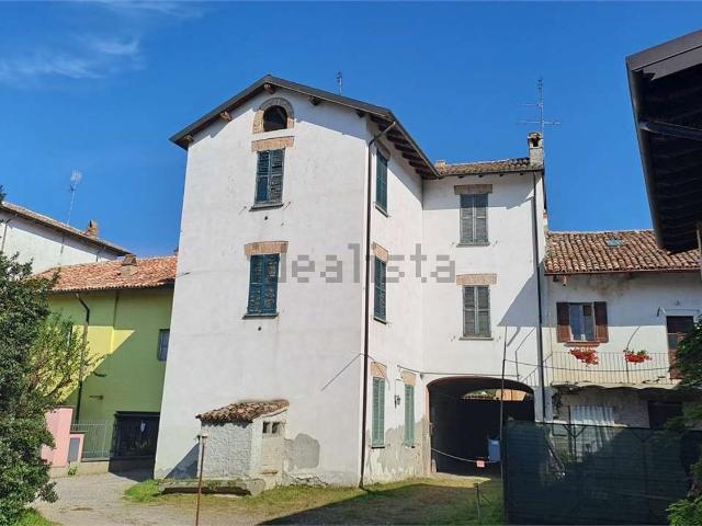 Casa in vendita a Santa Giuletta, Lombardia