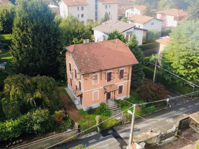 Casa in vendita a Véla, Vedano Olona