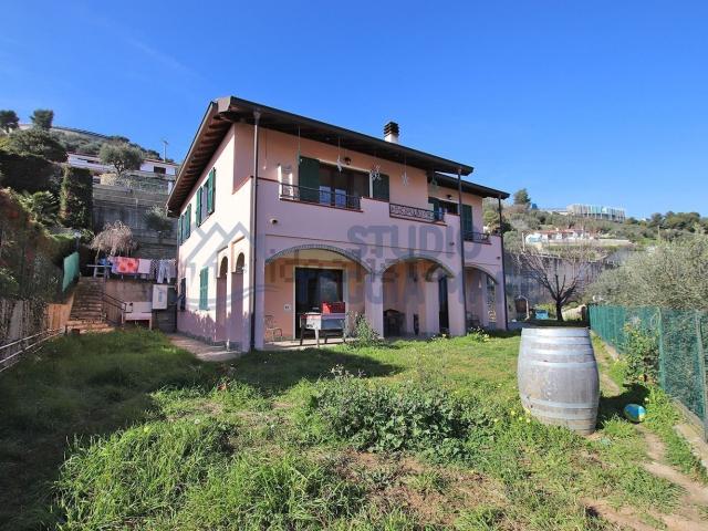 Casa in vendita a Taggia, Liguria