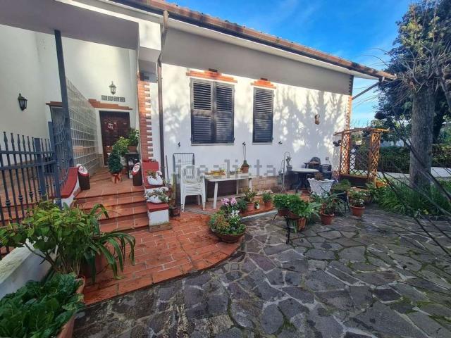 Casa in vendita a Marche, Ancona