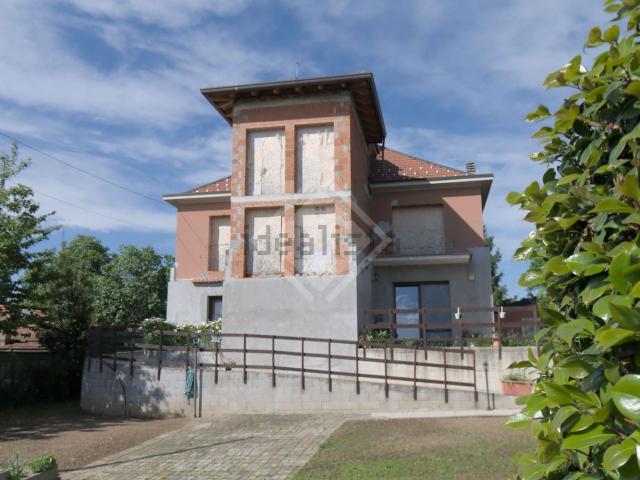 Casa in vendita a Solbiate con Cagno, Solbiate Comasco