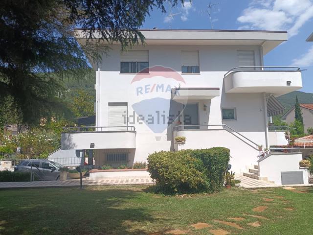 Casa in vendita a Popoli, Abruzzo