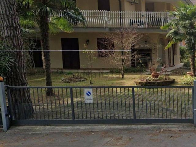 Casa in vendita a Lignano Riviera, Lignano Pineta
