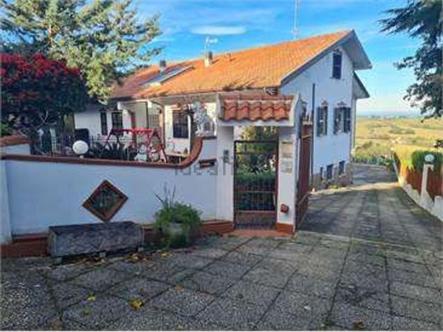 Casa in vendita a Marche, Ancona