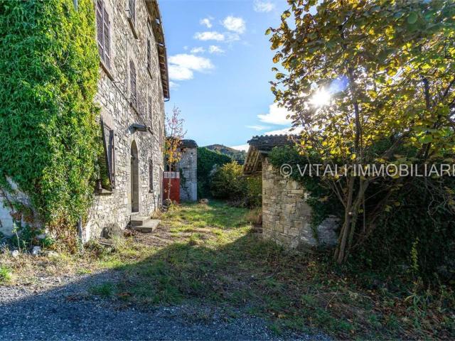 Casa in vendita a Farini D'olmo, Reggio Emilia