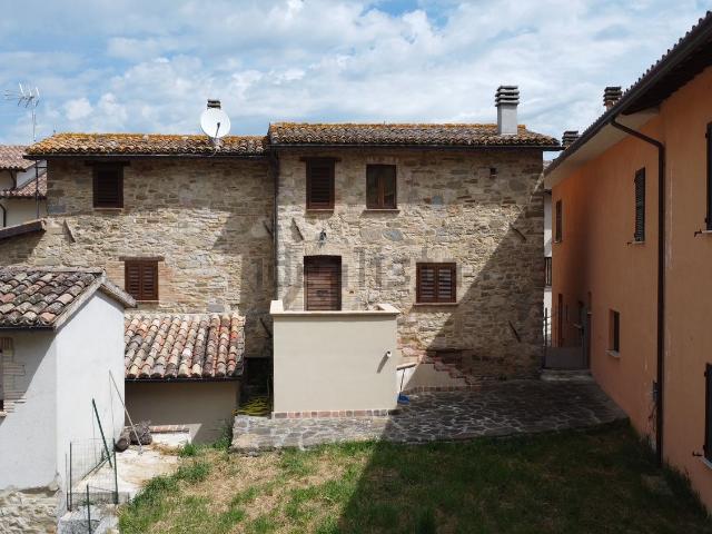 Casa in vendita a Nocera Umbra, Umbria
