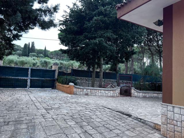 Casa in vendita a Puglia, Bari
